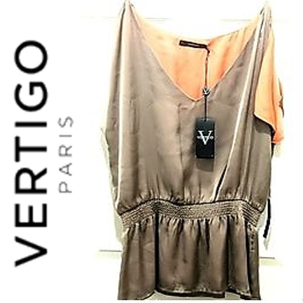 NWT VERTIGO * COLD SHOULDER LINED BLOUSE